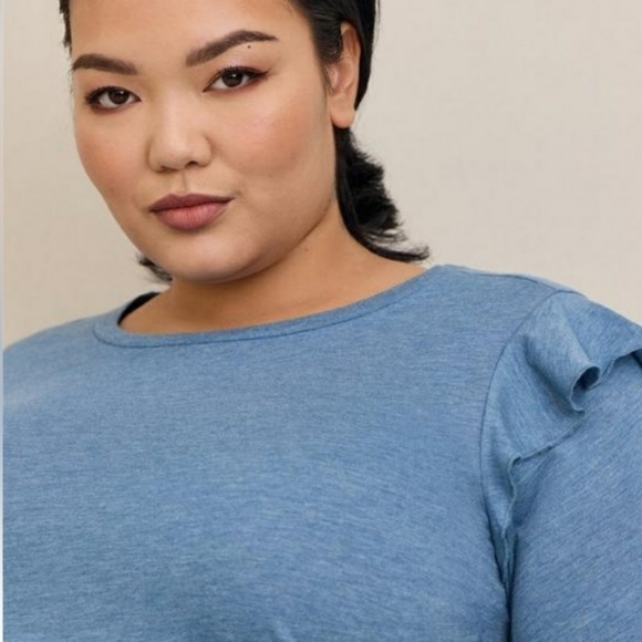 Torrid 2 Signature Jersey Tee Ruffle Shoulder Crew Neck Long Sleeve Top 2X - Picture 5 of 6